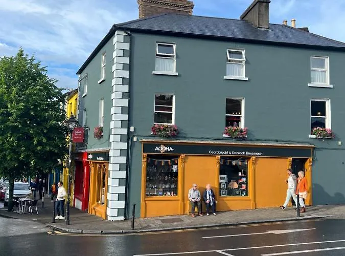 No. 1 Bridge Street * Вэстпорт