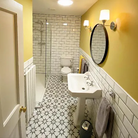Apartment No. 1 Bridge Street Westport