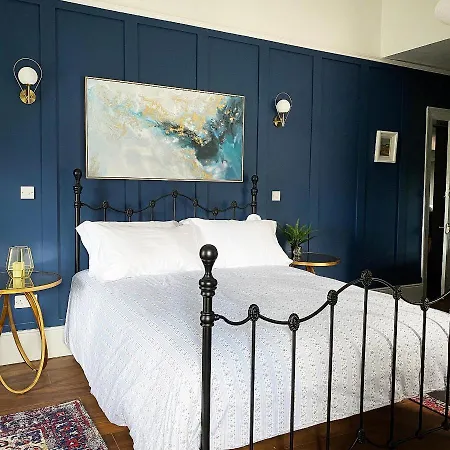 No. 1 Bridge Street Apartment Westport